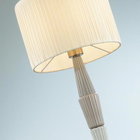 Настольный светильник Odeon Light Latte 5403/1T